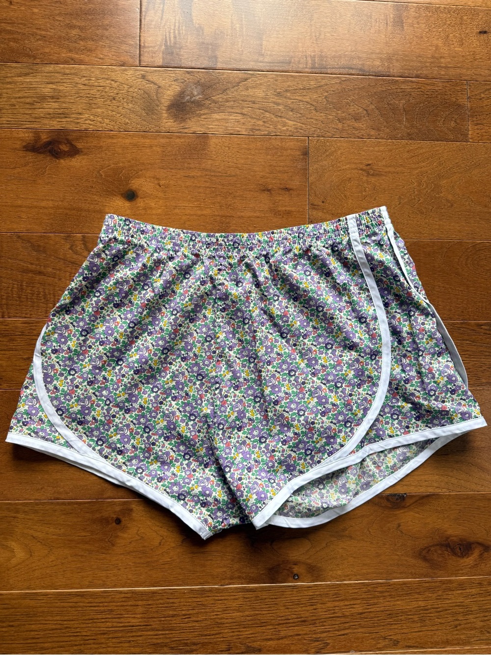 ANN MASHBURN liberty of London print Purple Track Shorts. Medium